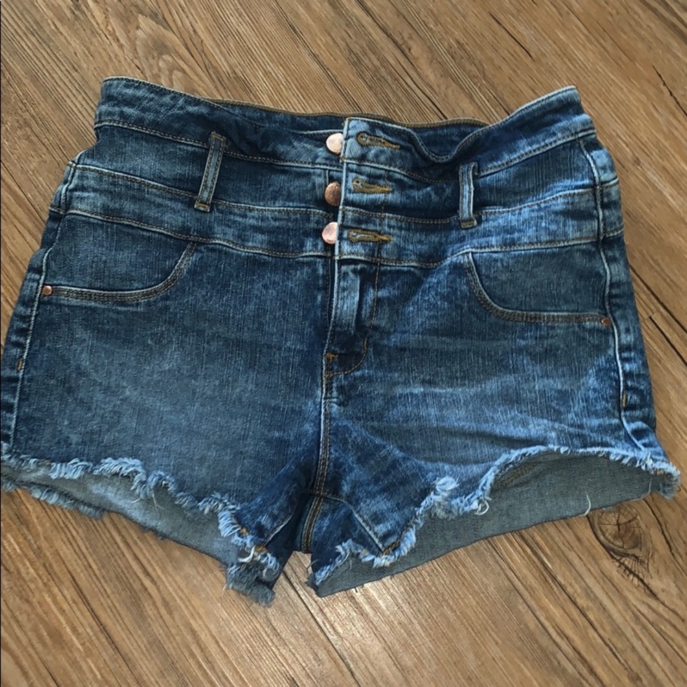 High waisted refuge cut off shorts